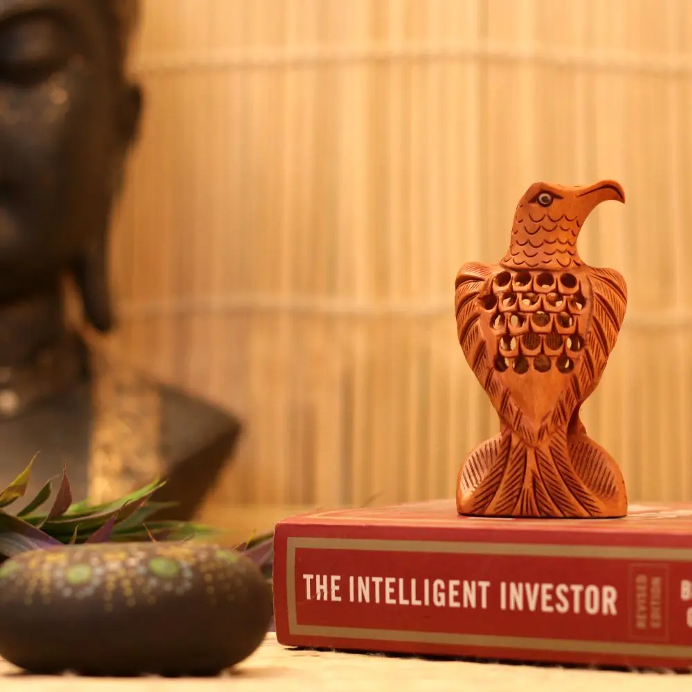 P8-WC-VIHARKRITI-WOODEN HANDICRAFTED NETED EAGLE 4 INCH IMG-5.webp