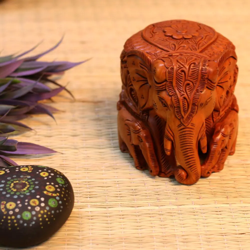 P10-WC-VIHARKRITI-WOODEN CARVING ELEPHANT FAMILY MEDIUM IMG-3.webp