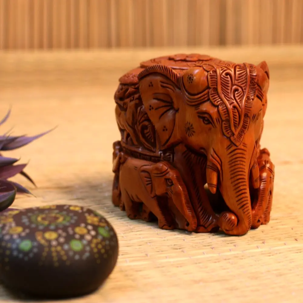 P10-WC-VIHARKRITI-WOODEN CARVING ELEPHANT FAMILY MEDIUM IMG-4.webp