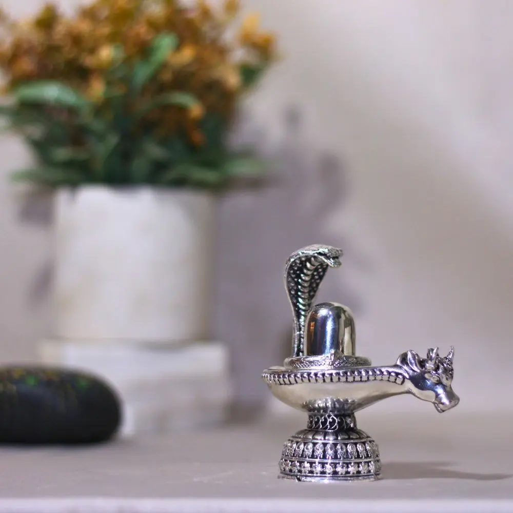 viharkritiBrass Shivling img2.webp
